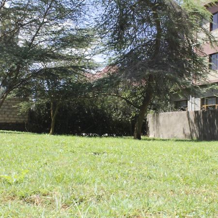 Chambai Hotel Naivasha Bagian luar foto