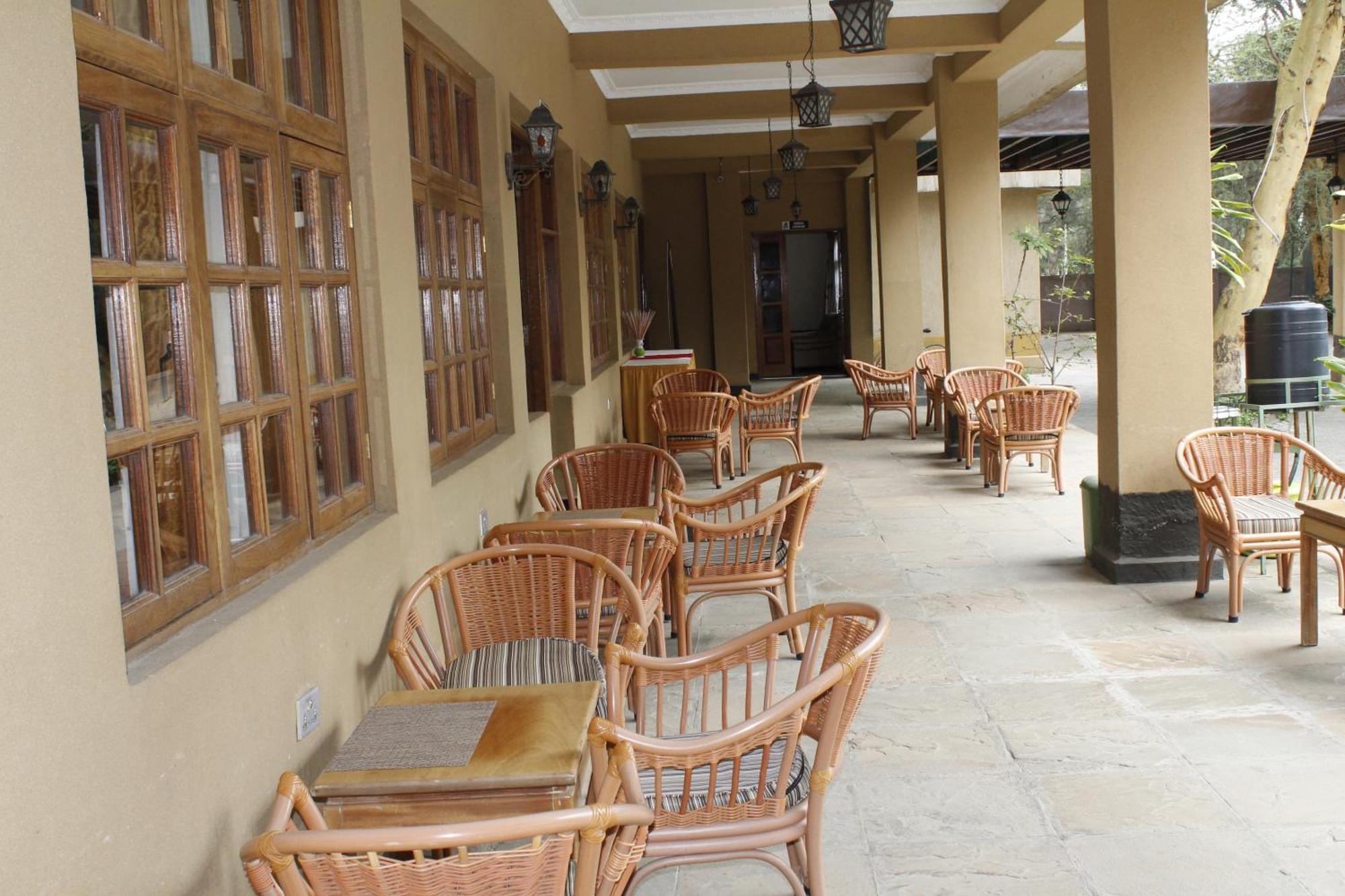 Chambai Hotel Naivasha Bagian luar foto