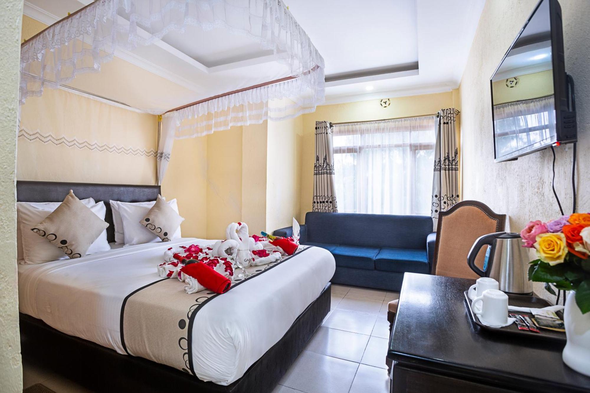 Chambai Hotel Naivasha Bagian luar foto