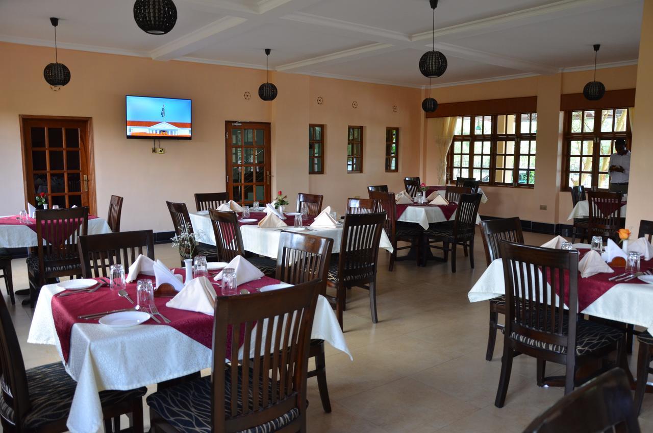 Chambai Hotel Naivasha Bagian luar foto