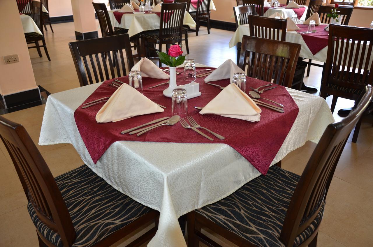 Chambai Hotel Naivasha Bagian luar foto