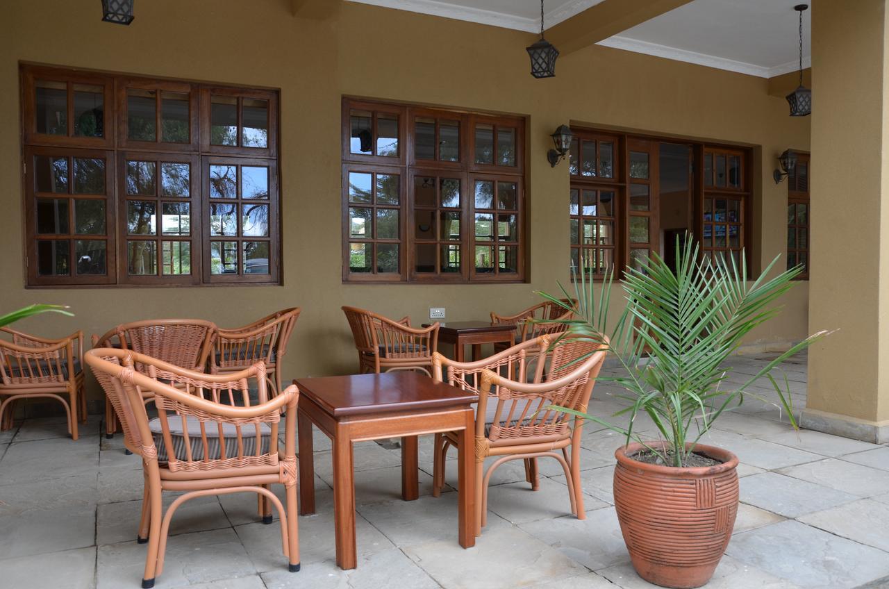 Chambai Hotel Naivasha Bagian luar foto