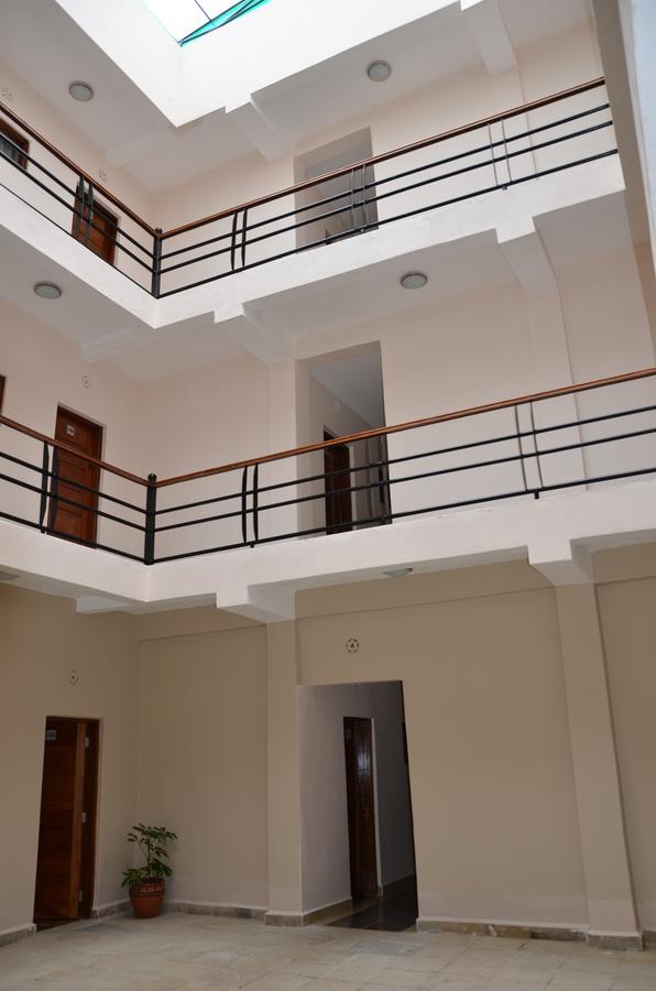 Chambai Hotel Naivasha Bagian luar foto
