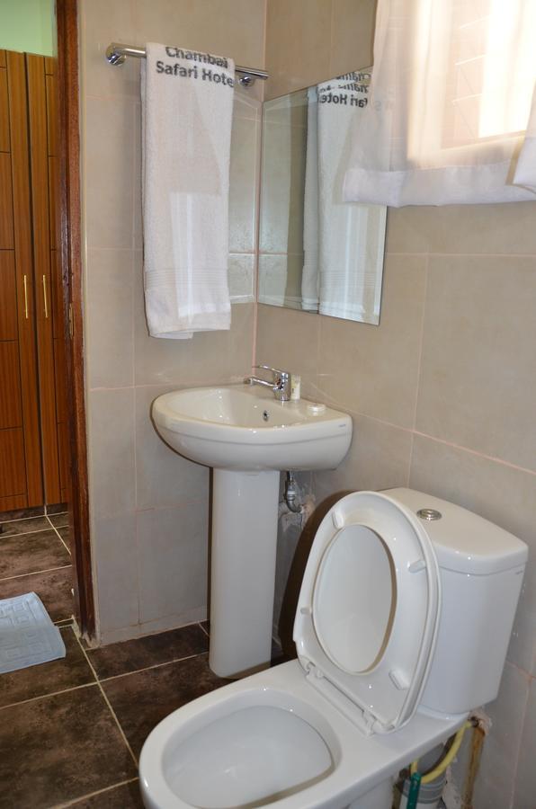 Chambai Hotel Naivasha Bagian luar foto