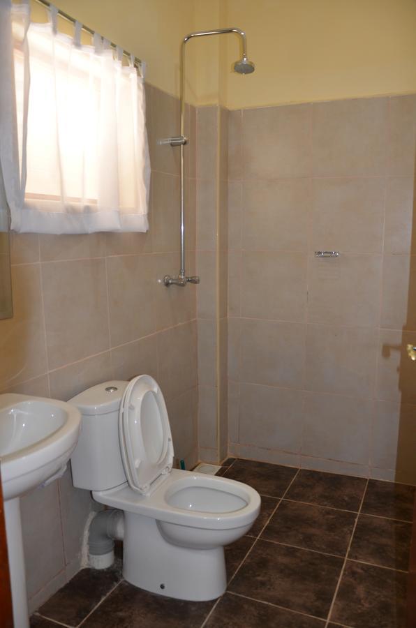 Chambai Hotel Naivasha Bagian luar foto
